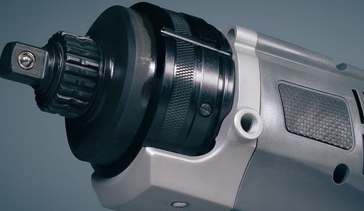 A close-up of the shift collar on the LION GUN Dual Speed Electric Torque Tool, allowing it to switch between rundown and torque modes.