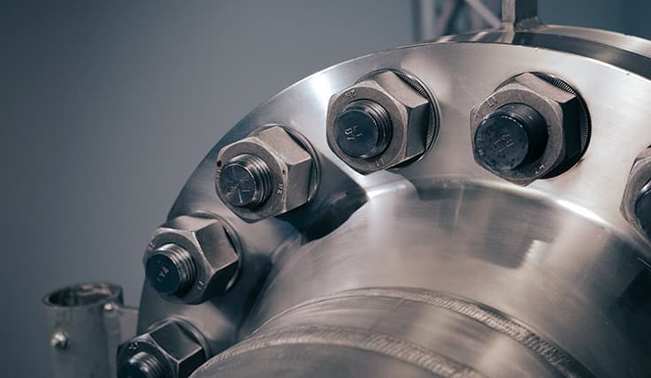 A flange featuring the HYTORC Backup Washer on the passive side of the application