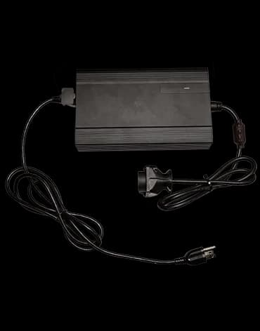 Battery Charger for the LIGHTNING Battery-Operated Hydraulic Pumps
