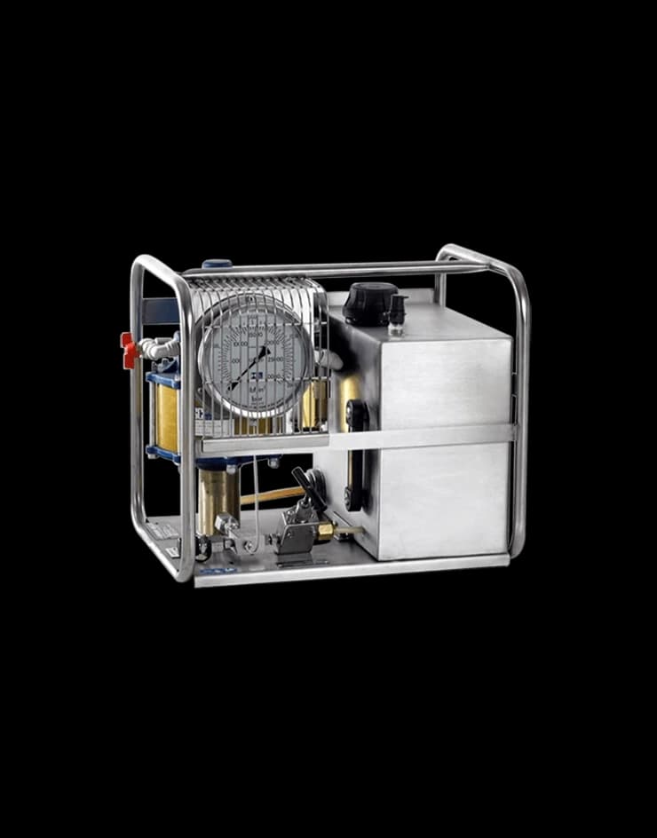 The HYTORC Subsea Pneumatic Tensioning Pump